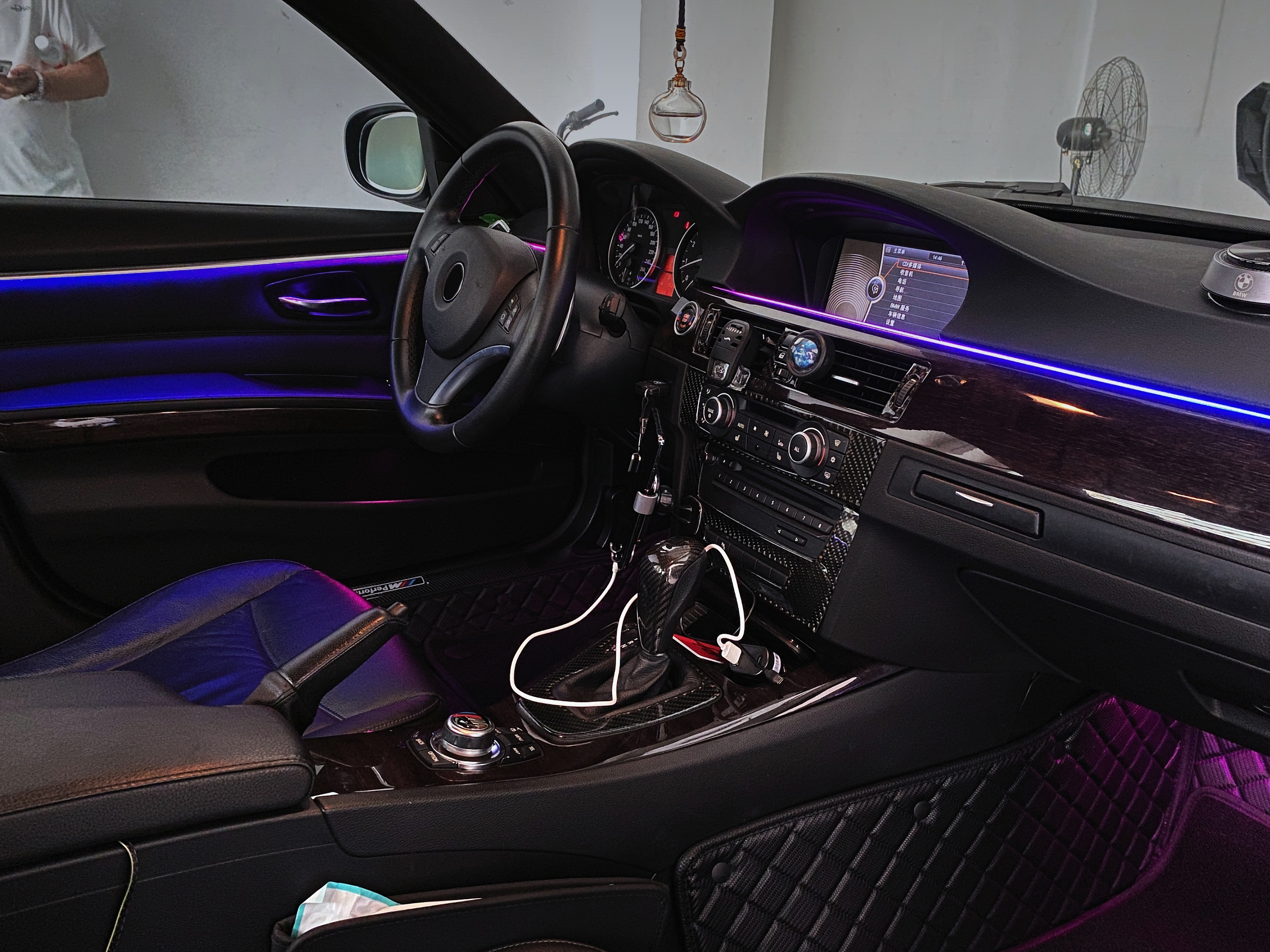 ICarsin Upgrade 256 Colors Sym - مراجعة Led Interior Ambient Light وسعره